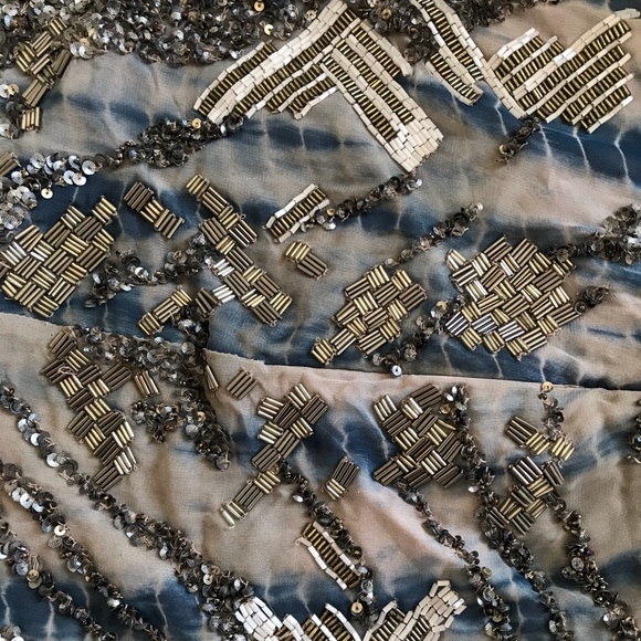 Mini skirt - Embroidered - Picture 4 of 4